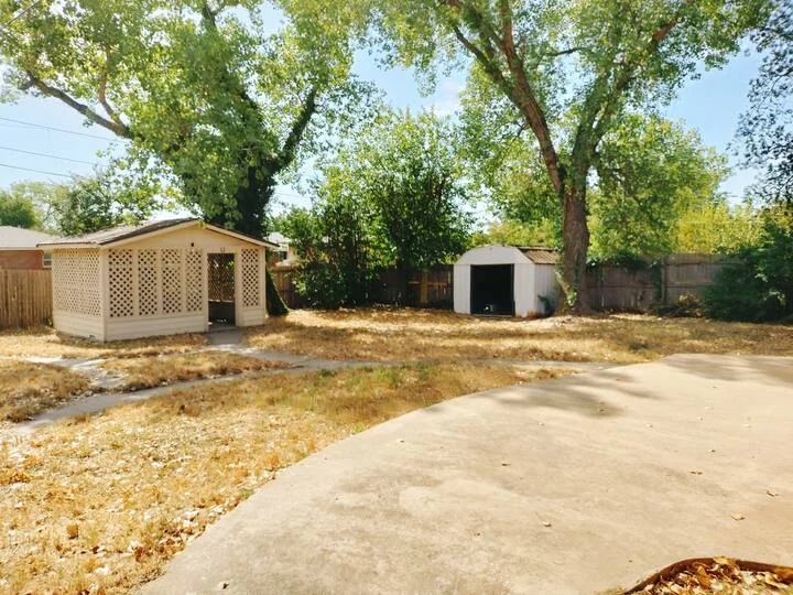 Golden Sunflower’s Cottage